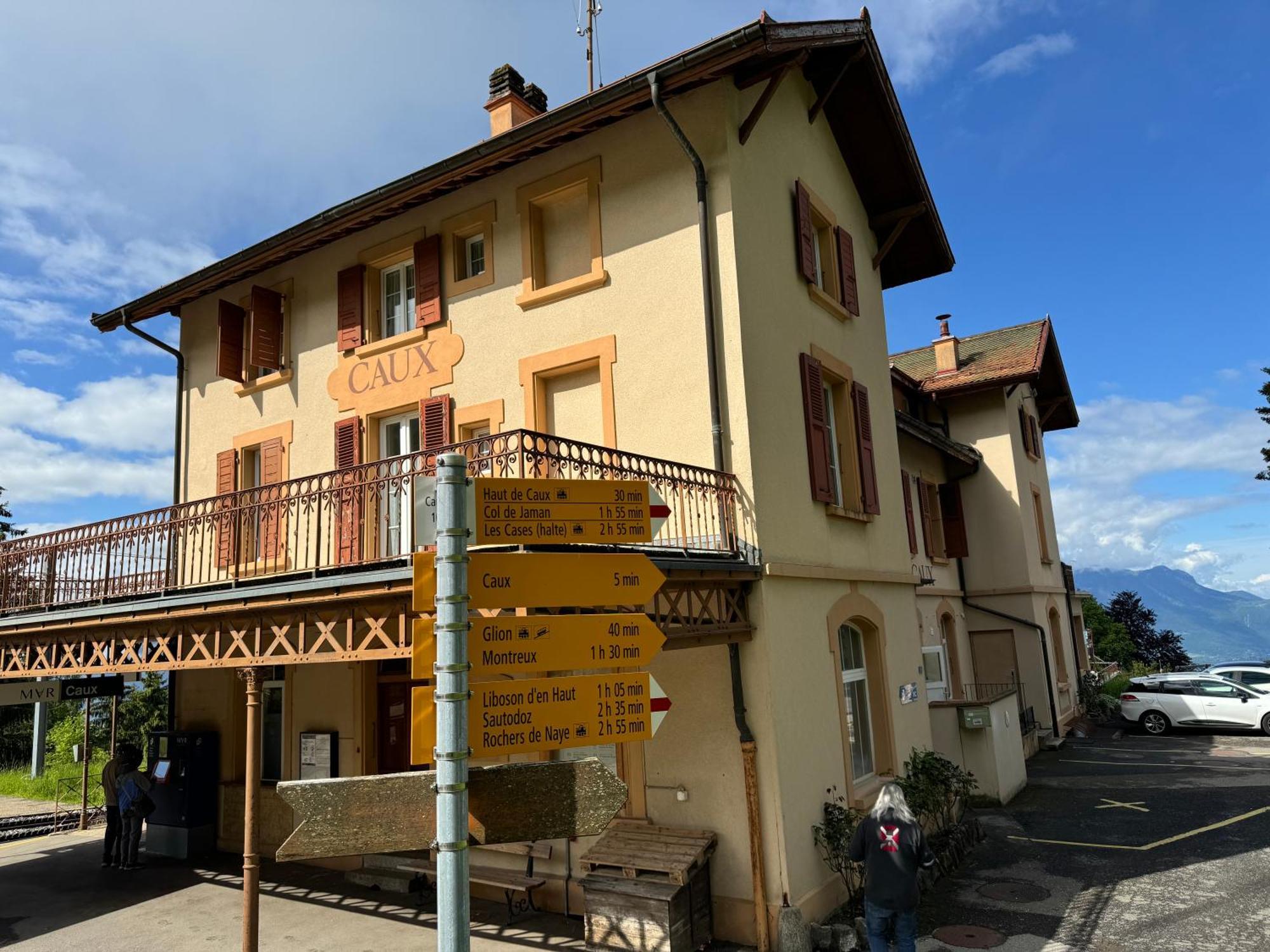 Buffet De La Gare Montreux Exterior foto